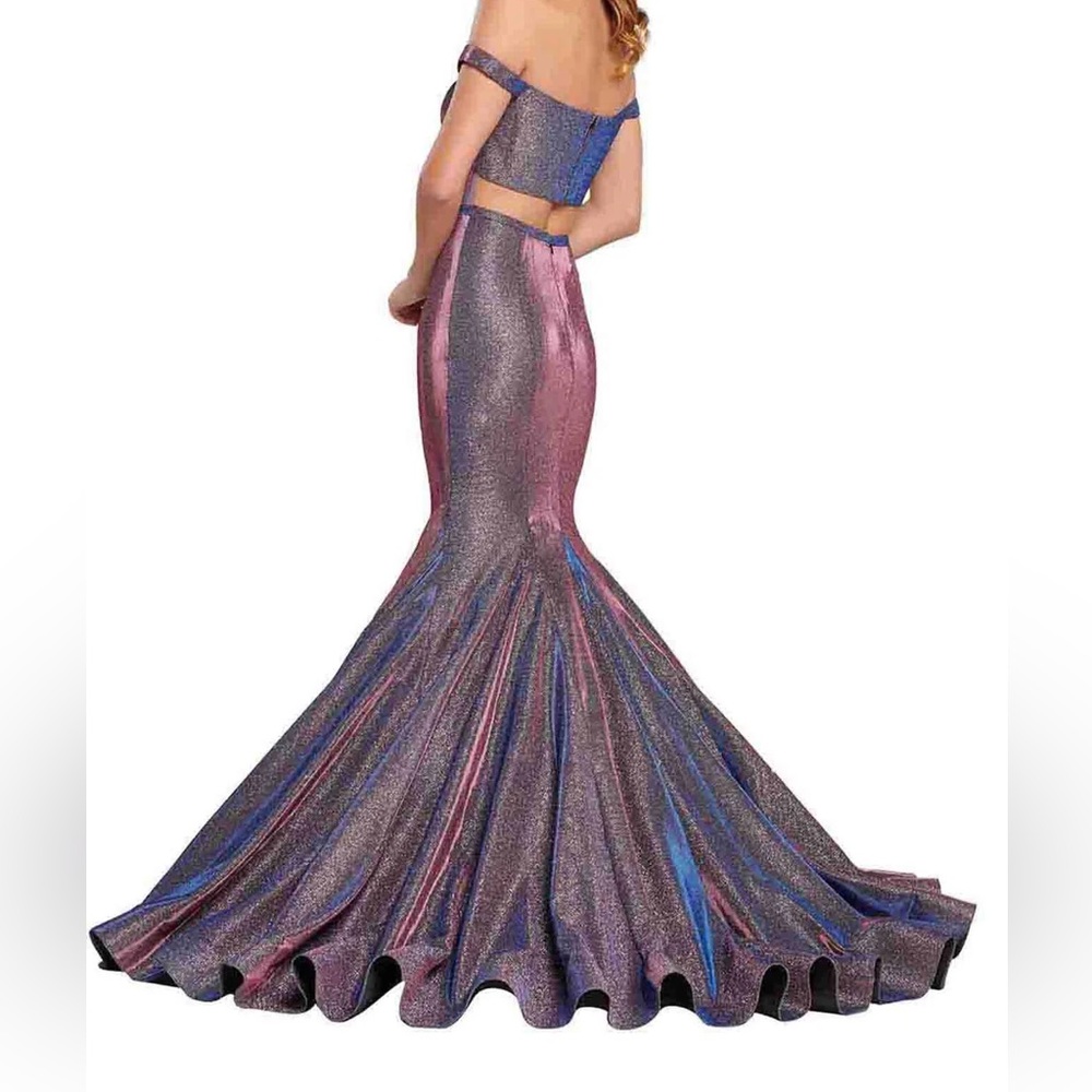 Ellie Wilde open back mermaid prom dress!!